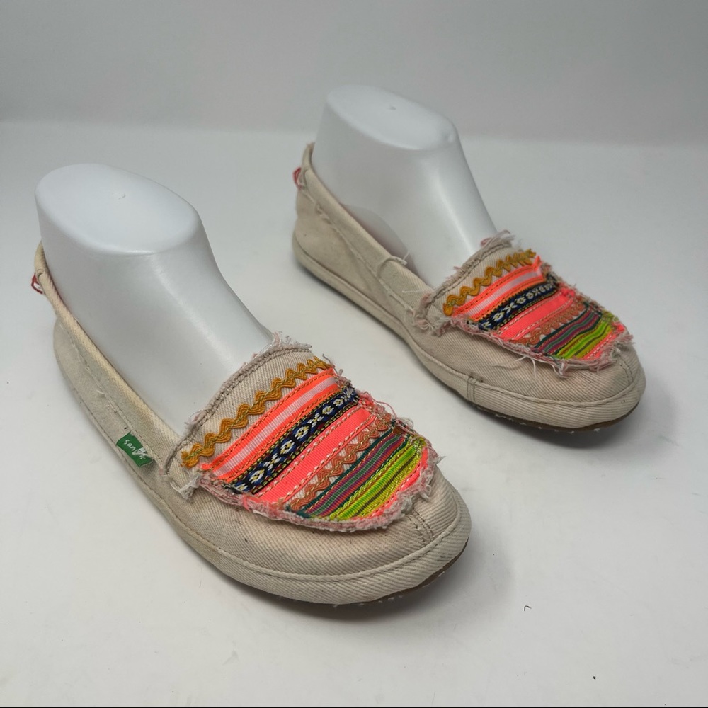 Sanuk Casual Run Around  Cream Colored Comfort Shoes Size 6